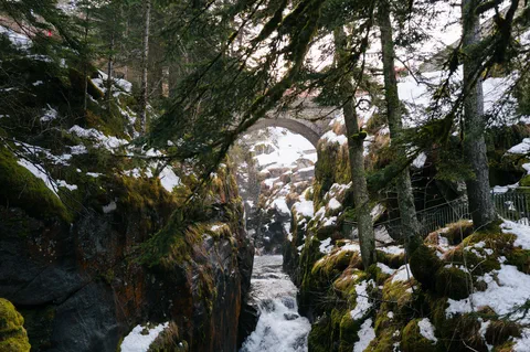 Pont d’Espagne sous la neige