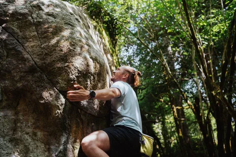 Derniers essais sur les blocs de Miegebat
