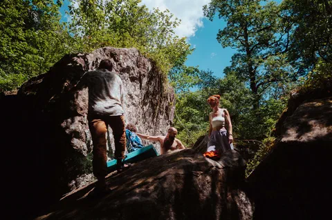 Grimpe outdoor avec les copains