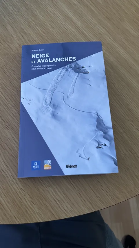 Neige et avalanches, livre par Frédéric Cabot
