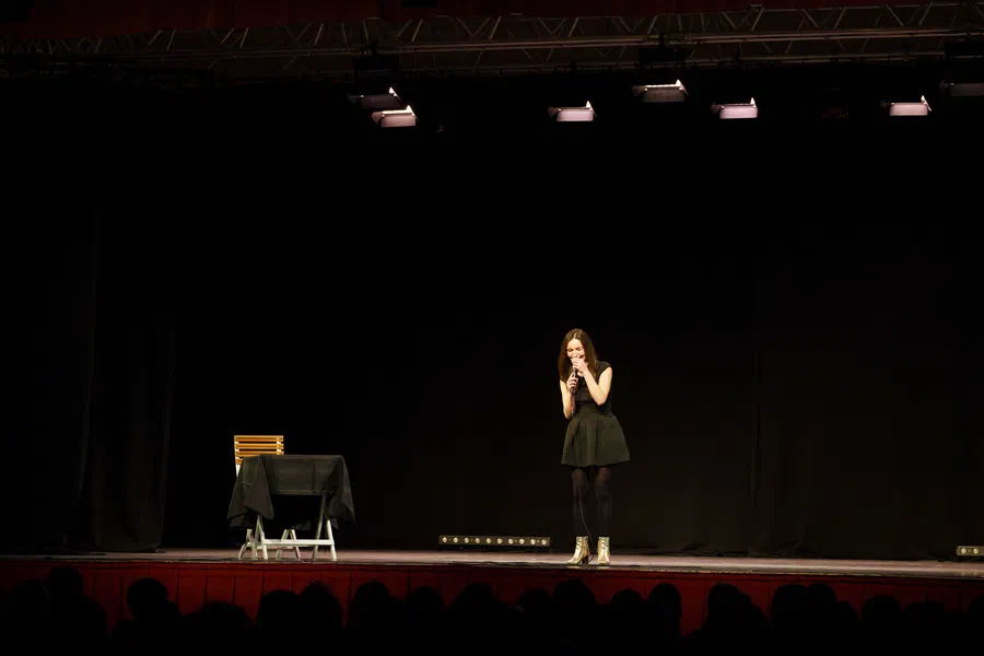 Projet Sarah Anna La Humoriste Spectacle - photo 14