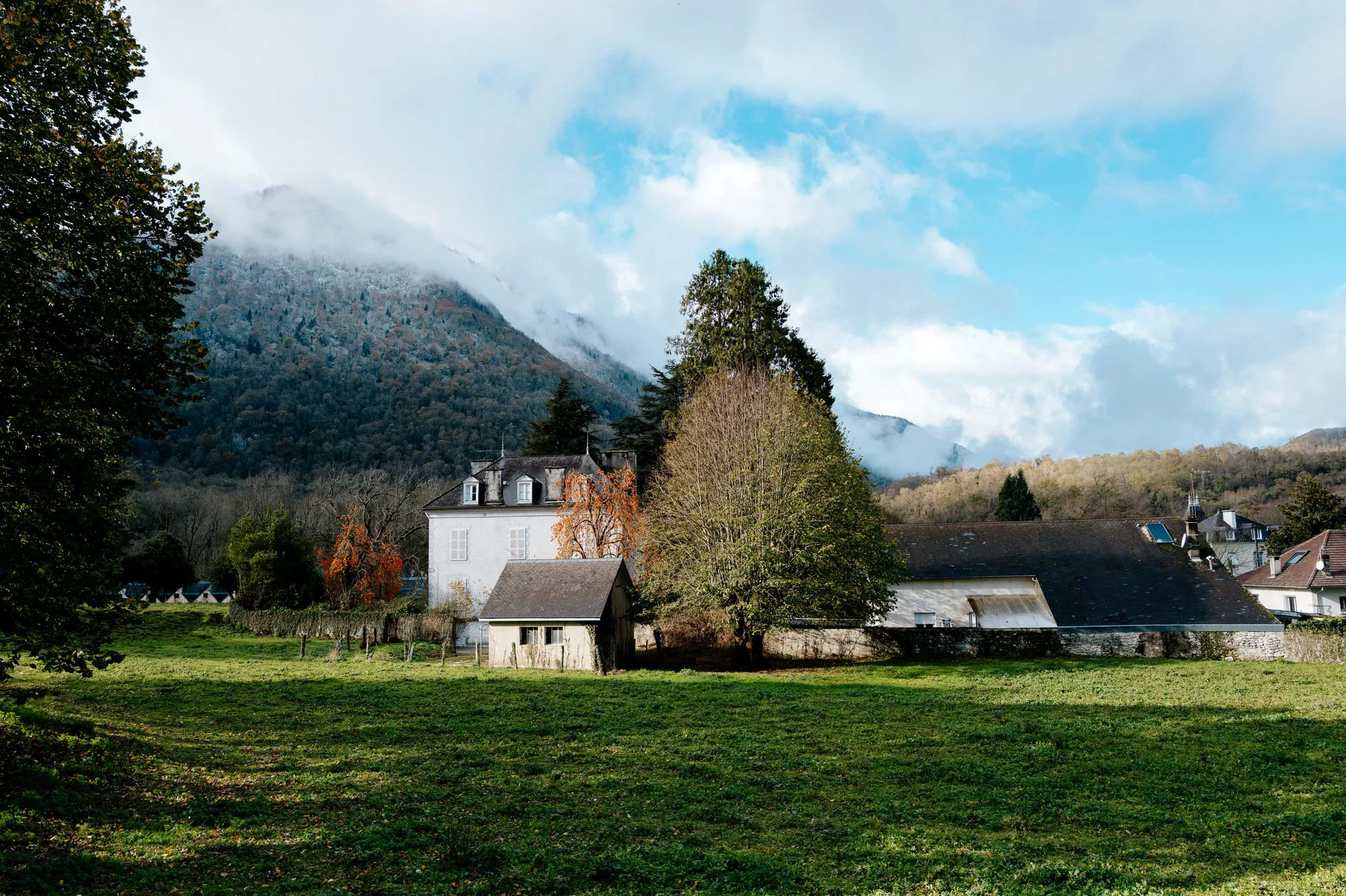 L'hiver arrive sur Louvie Juzon